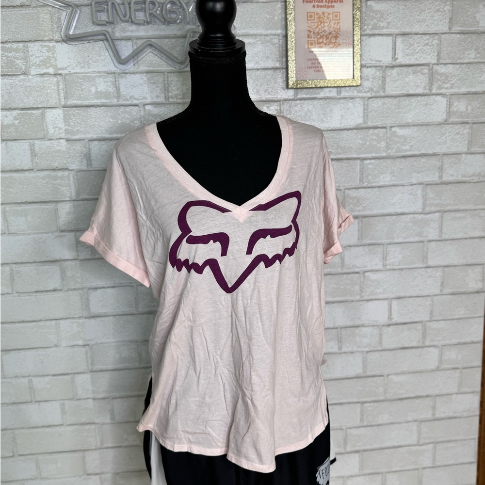 Fox Pink Graphic Short Sleeve Tee